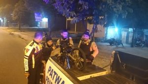Patroli Hunting, Timsus Tantura Bersama Piket Lantas Bubarkan Aksi Balapan Liar. Amankan Empat Unit Sepeda Motor