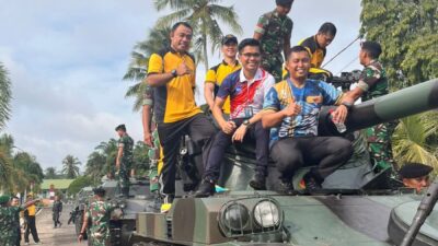 Hadiri HUT 73 Yonkav 5/DPC, Wakapolres Prabumulih Diajak Naik Panser