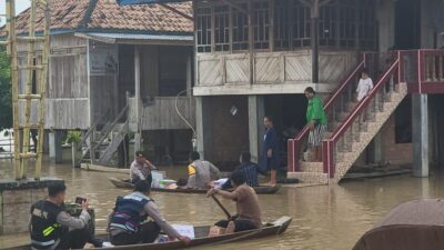 Polres Prabumulih Menyalurkan Bantuan Korban Banjir Payuputat