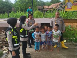 Urkes Polres Prabumulih Berikan Trauma Healing Warga Terdampak Banjir Payuputat