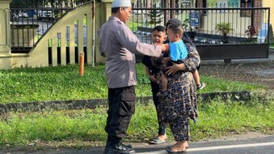 Polres Prabumulih Berbagi Takjil Gratis Depan Mako