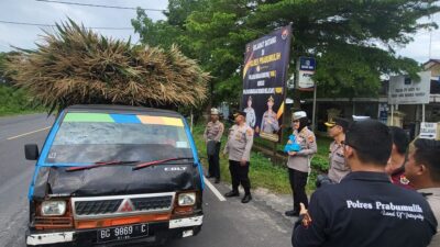 Dikira Razia Satlantas Polres Prabumulih, Ternyata Bagi Takjil Gratis