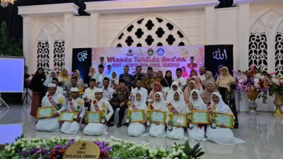 Hapal 3 Juz, 8 Siswa SMPIT Ishlahulu Ummah Terima Penghargaan