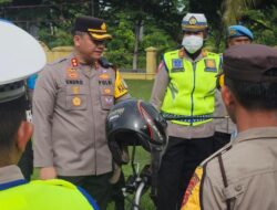 Pastikan Ranmor Personel Baik, Kapolres Prabumulih Cek