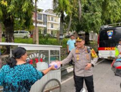 Peduli Ojek Pangkalan, Kapolres Prabumulih Berbagi