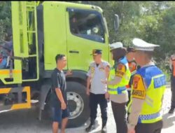 Tetap Jalan, Kendaraan Sumbu 3 atau Lebih Ditertibkan Satlantas Polres Prabumulih Bersama Dishub