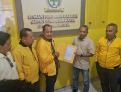 Kirim Utusan, Alfa Sujatmiko Kader PDIP Ambil Berkas Cawawako di DPD Partai Golkar Prabumulih