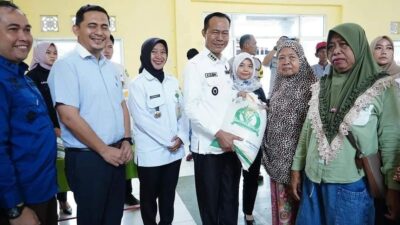 Giliran Warga Sidogede, Pj Wako Prabumulih Salurkan CBP Tahap II April 2024, Upaya Pemkot Tekan Inflasi
