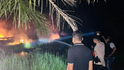 Kapolres OI Terjun Lapangan, Pimpin Padamkan Api Karhutla