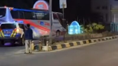 Viral di Medsos, Petugas Dishub Prabumulih Kejar Bus AKAP. Ternyata, Ini Penyebabnya?
