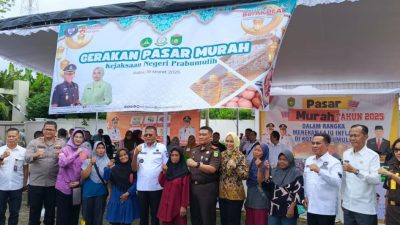 Gerakan Pasar Murah Kejari Prabumulih, Bentuk Kepedulian dan Berbagi Terhadap Sesama. Cak Arlan : Diharapkan Mampu Menekan Angka Inflasi, Memulihkan Perekonomian Masyarakat