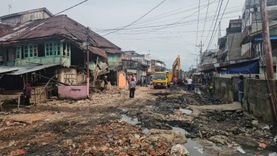 Wajah Baru Jalan Prof M Yamin Dibersihkan, Warga Apresiasi Langkah Cak Arlan dan Bang Franky Relokasi Pedagang