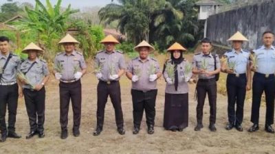 Rutan Prabumulih Tanam Nanas Unggulan, Warga Binaan Belajar Bertani demi Ketahanan Pangan