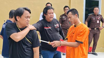 Kejamnya Sandra Putra Tebas Leher Istri Direkonstruksi Polres Prabumulih 