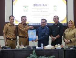 Wako Arlan dan Sekda Serahkan KUA-PPAS ABT 2025, DPRD Langsung Tindaklanjuti