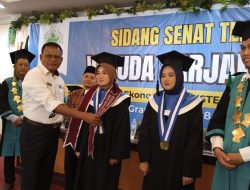STIE Al-Furqon Prabumulih Wisuda 25 Sarjana, Komitmen Dukung Pemerintah Majukan Pendidikan