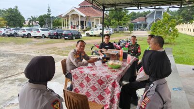 Puluhan Personel Polres Prabumulih Amankan Gereja, Perayaan Natal 2025 Berlangsung Kondusif