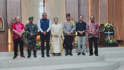 Malam Natal, Wawako Prabumulih Bareng Kapolres dan Forkompinda Keliling Gereja
