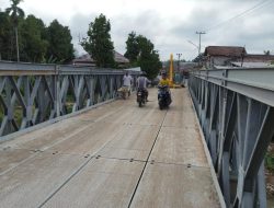 Jembatan Bailey Jalan Tenggamus Muara Dua Mulai Bisa Dilintasi, Sementara untuk Sepeda Motor
