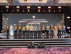 Ratusan Kepala Daerah Terima Penghargaan di UHC Awards 2026