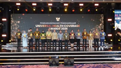 Ratusan Kepala Daerah Terima Penghargaan di UHC Awards 2026