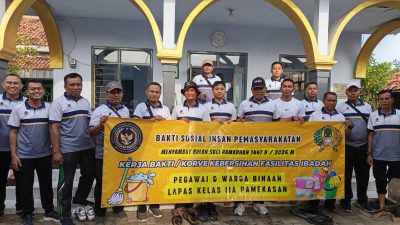 Sinergi Petugas dan WBP, Lapas Pamekasan Gelar Bakti Sosial Bersihkan Musholla Sambut Ramadhan