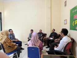 Tingkatkan Pelayanan, PN Prabumulih Lakukan Monev Pos Bantuan Hukum