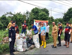 Pemdes Jungai Gelar BBGRM, Bersihkan Titik Pembuangan Sampah Liar
