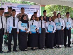 Camat RKT Resmi Lantik Sekretaris BPD Talang Batu dan Anggota PAW